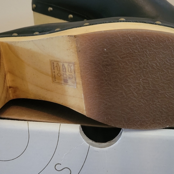 UO Roxy Clog - Picture 3 of 4